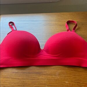 Soma Enbliss Wireless 34D Vibrant Red Bra (lightly worn)